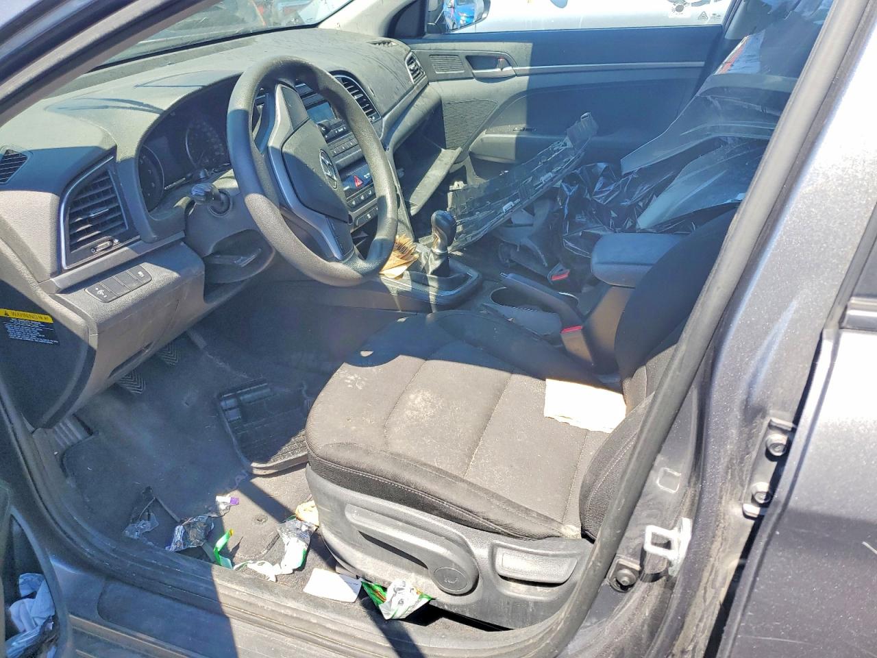 2018 HYUNDAI ELANTRA SE photo 13