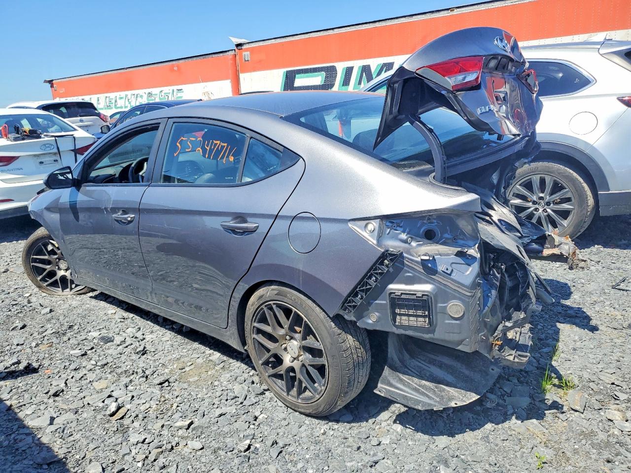 2018 HYUNDAI ELANTRA SE photo 3