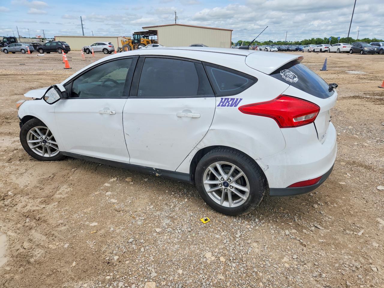 2018 FORD FOCUS SE photo 4