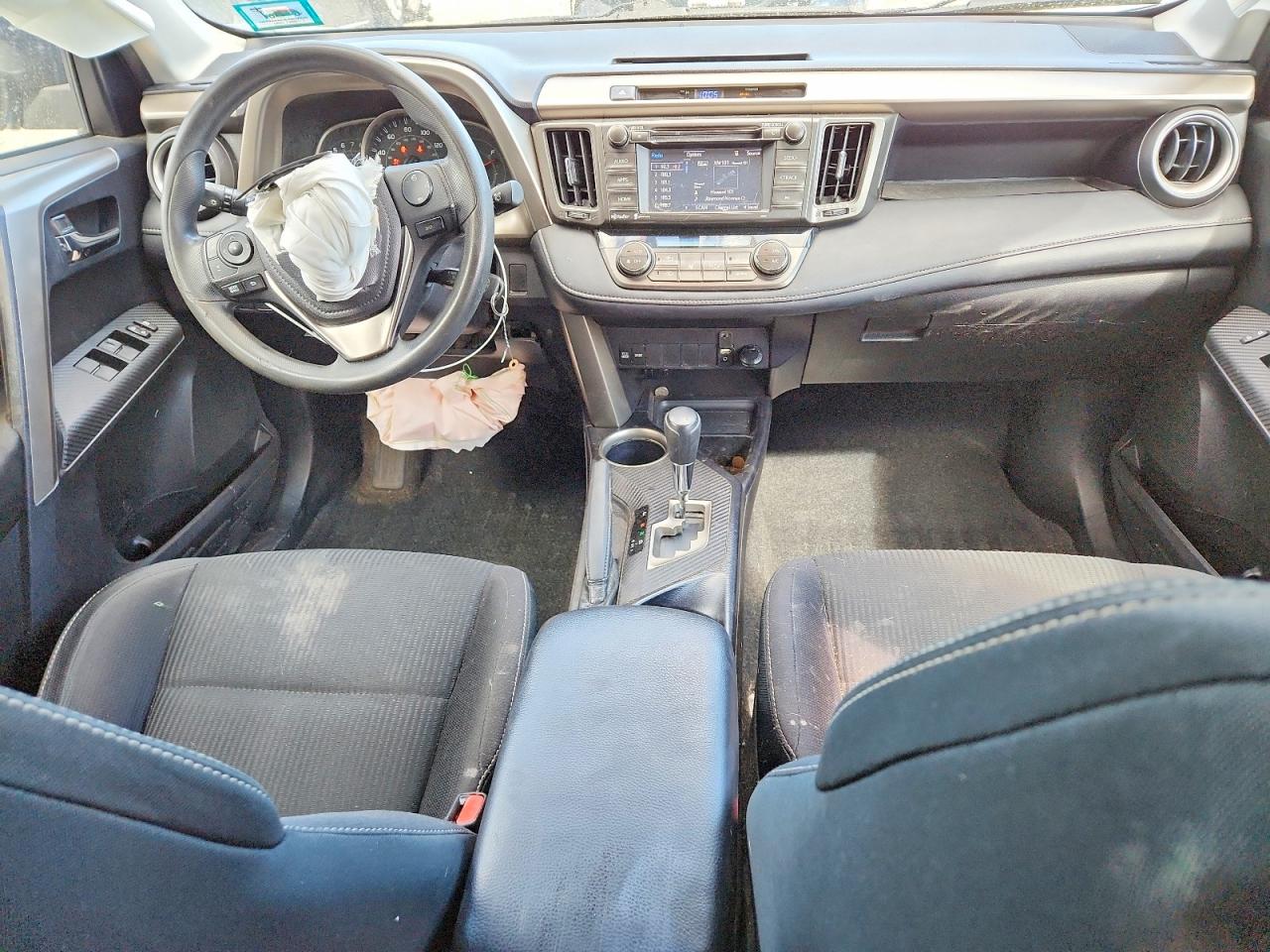 2014 TOYOTA RAV4 XLE photo 15