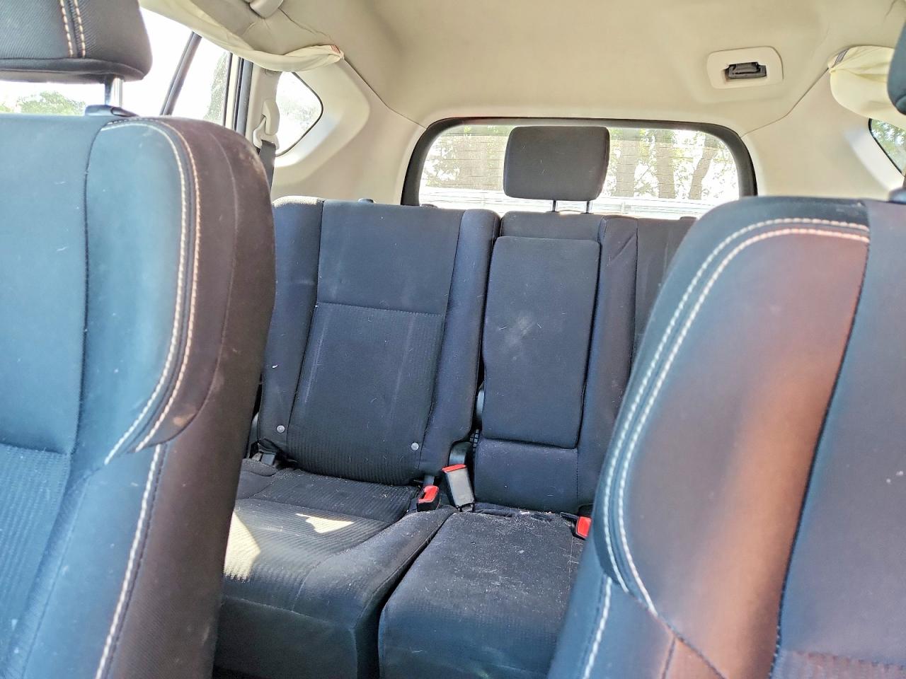 2014 TOYOTA RAV4 XLE photo 19
