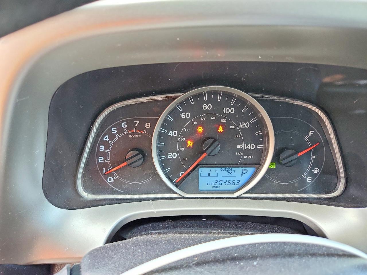2014 TOYOTA RAV4 XLE photo 17