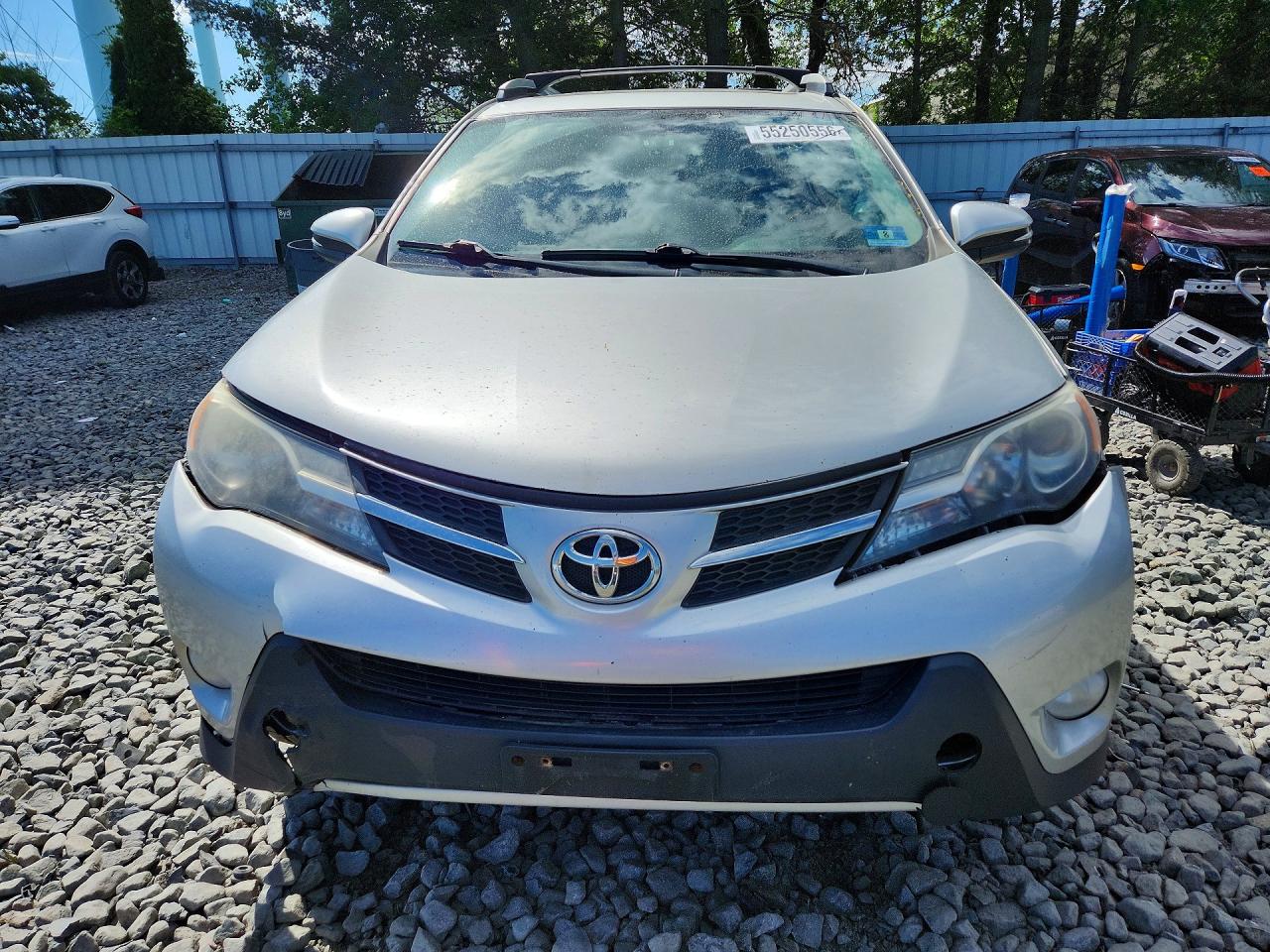 2014 TOYOTA RAV4 XLE photo 9