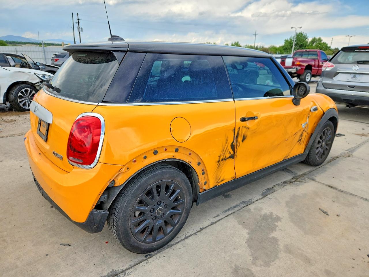2014 MINI COOPER photo 5