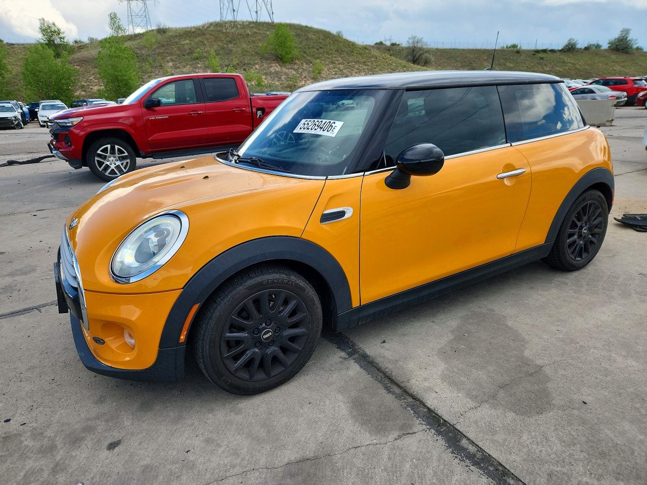 2014 MINI COOPER