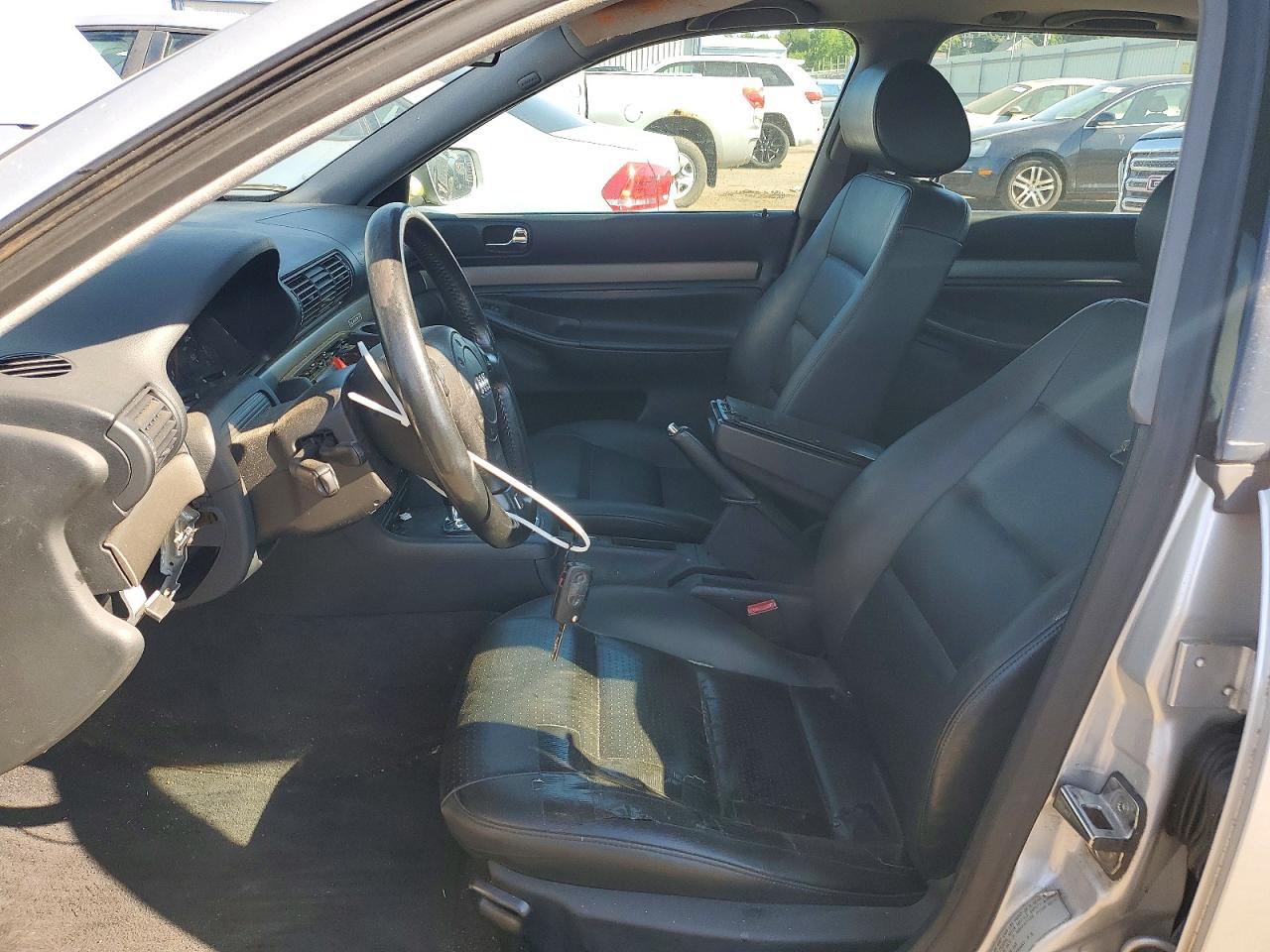 2001 AUDI A4 1.8T AVANT QUATTRO photo 13