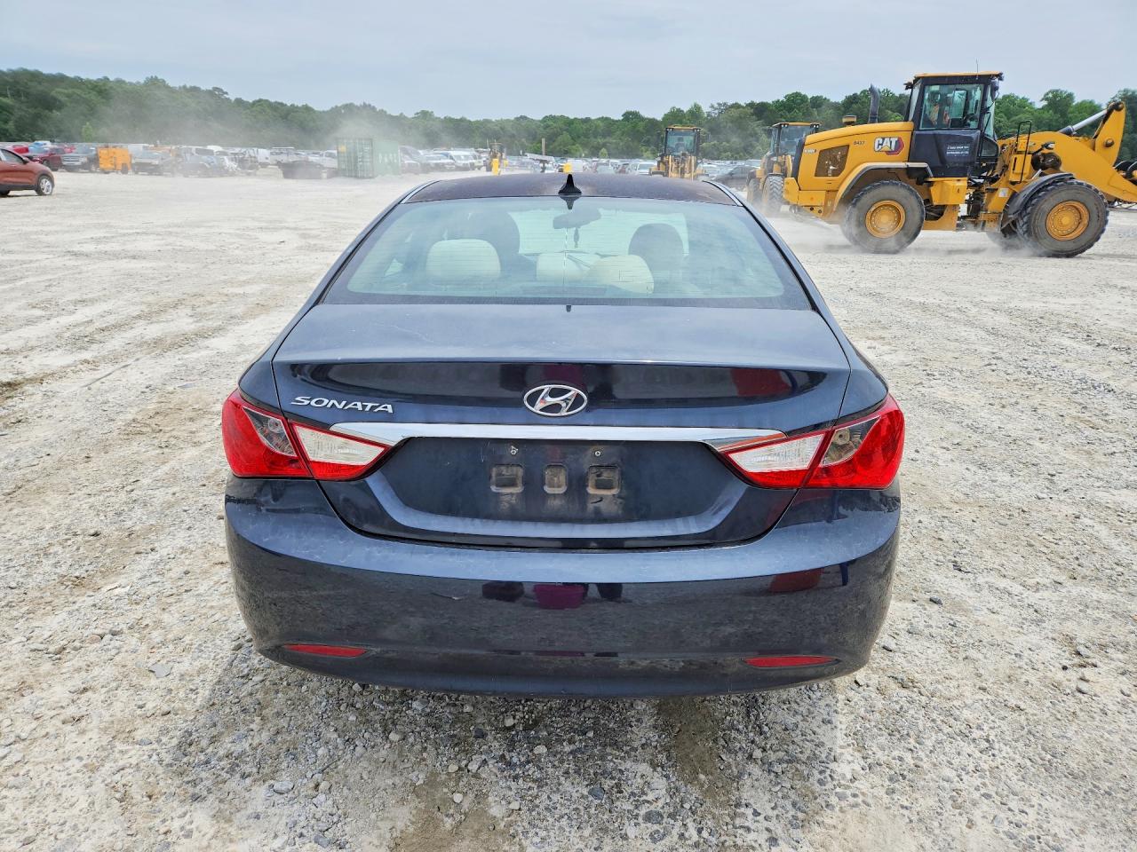 2013 HYUNDAI SONATA GLS photo 11