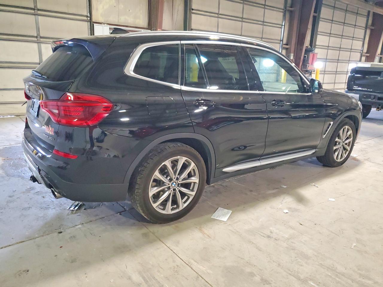 2018 BMW X3 XDRIVE30I photo 3