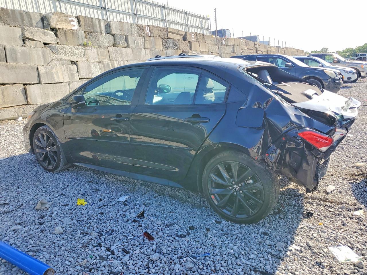 2025 TOYOTA COROLLA SE photo 3