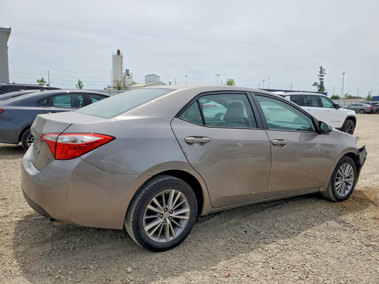 2015 TOYOTA COROLLA LE PLUS photo 3
