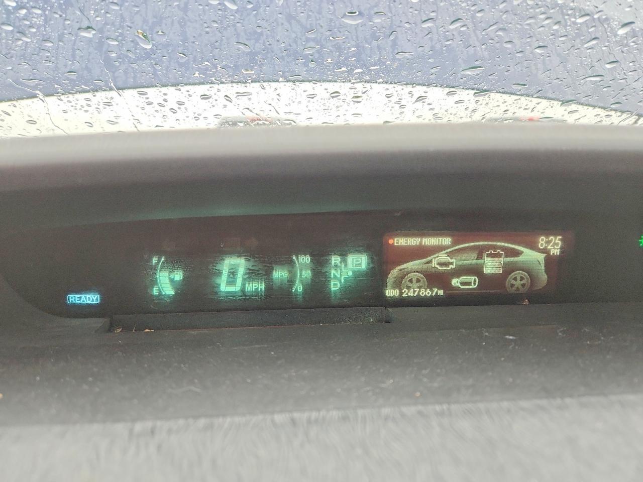 2012 TOYOTA PRIUS TWO photo 17