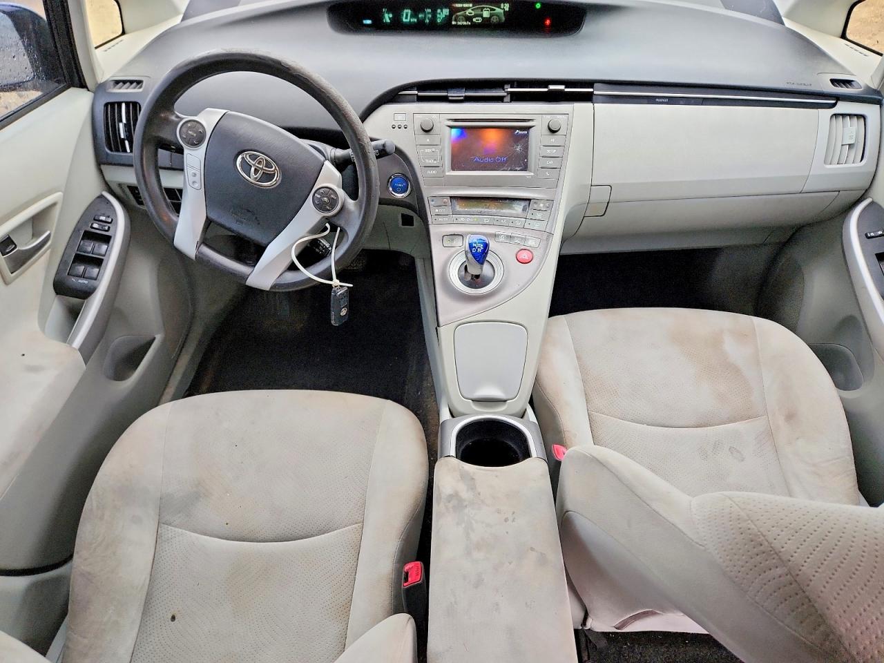 2012 TOYOTA PRIUS TWO photo 15