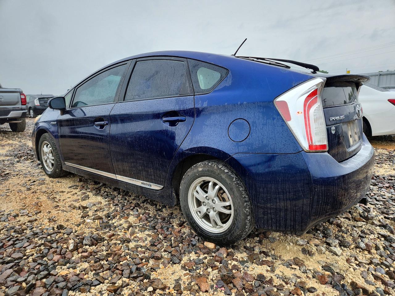 2012 TOYOTA PRIUS TWO photo 3