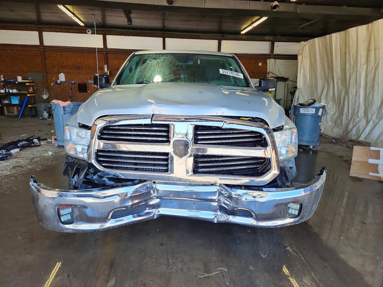 2014 RAM 1500 SLT photo 9