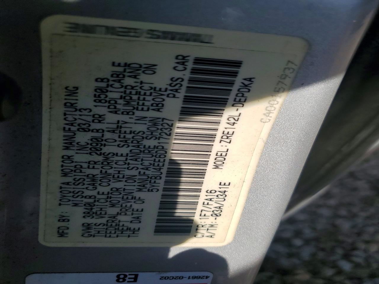 2013 TOYOTA COROLLA L photo 34