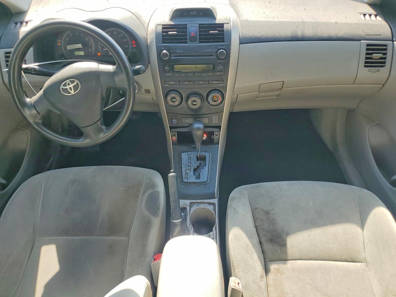 2013 TOYOTA COROLLA L photo 22