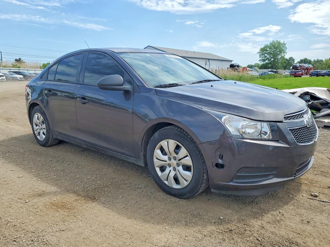 2014 CHEVROLET CRUZE photo 4