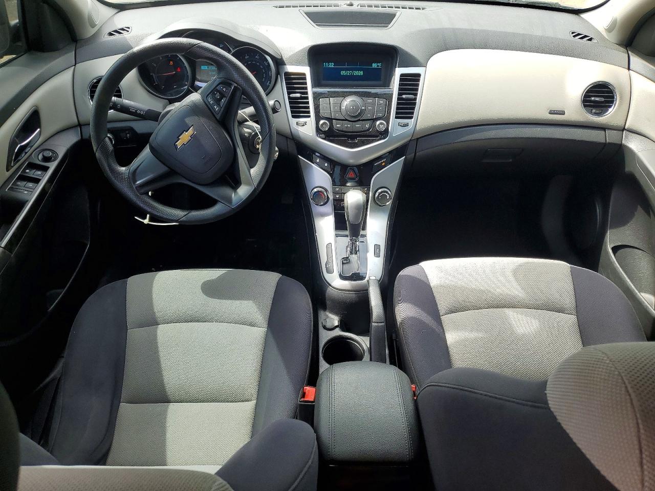 2014 CHEVROLET CRUZE photo 8