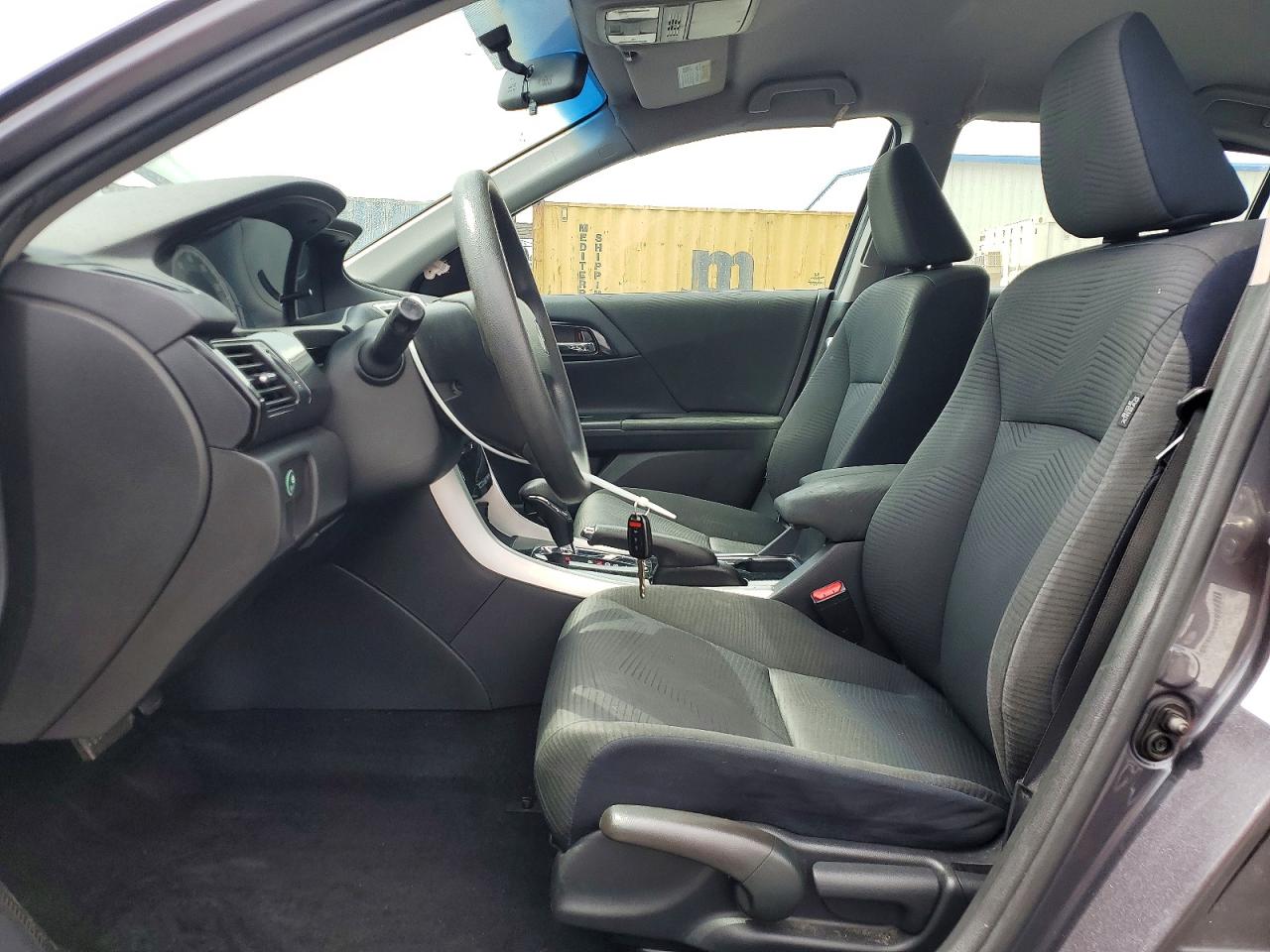 2017 HONDA ACCORD LX photo 7