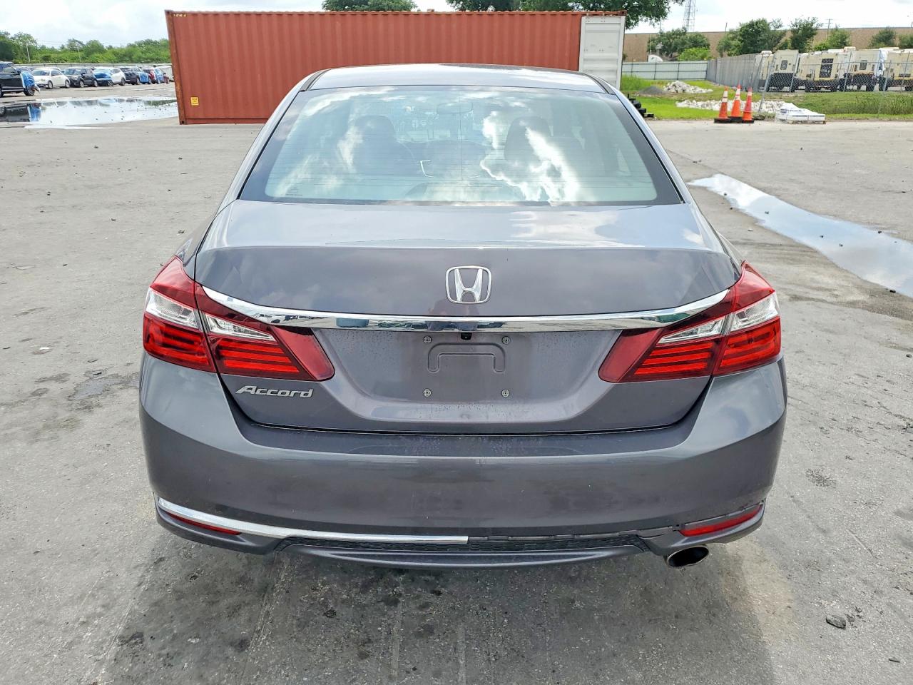 2017 HONDA ACCORD LX photo 6
