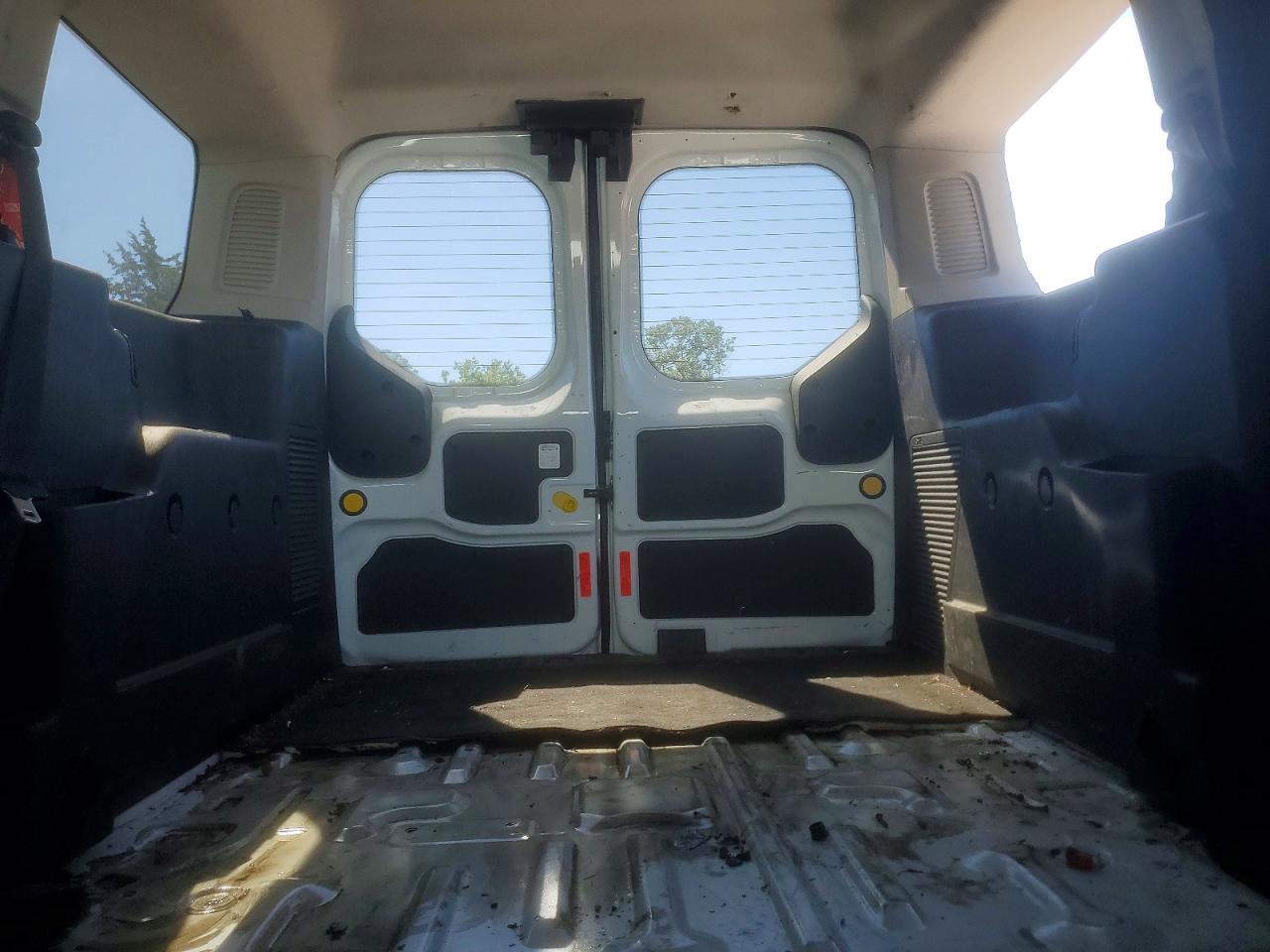 2015 FORD TRANSIT CONNECT XLT photo 10