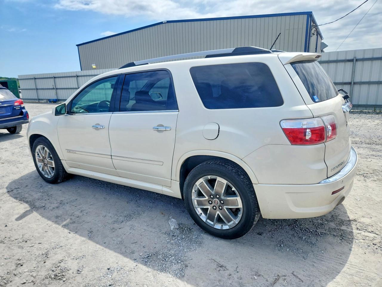 2011 GMC ACADIA DENALI photo 2