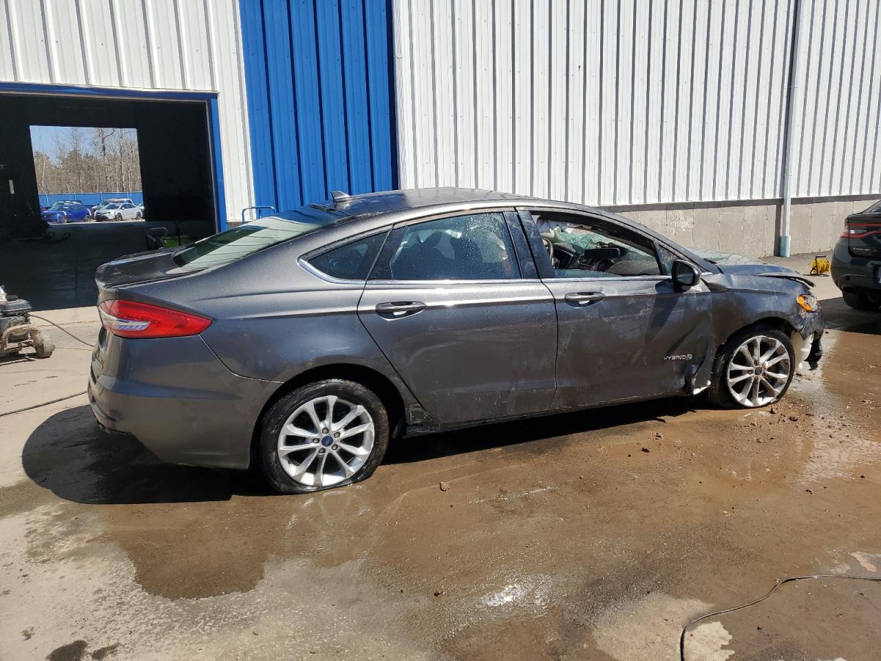 2019 FORD FUSION SE photo 3