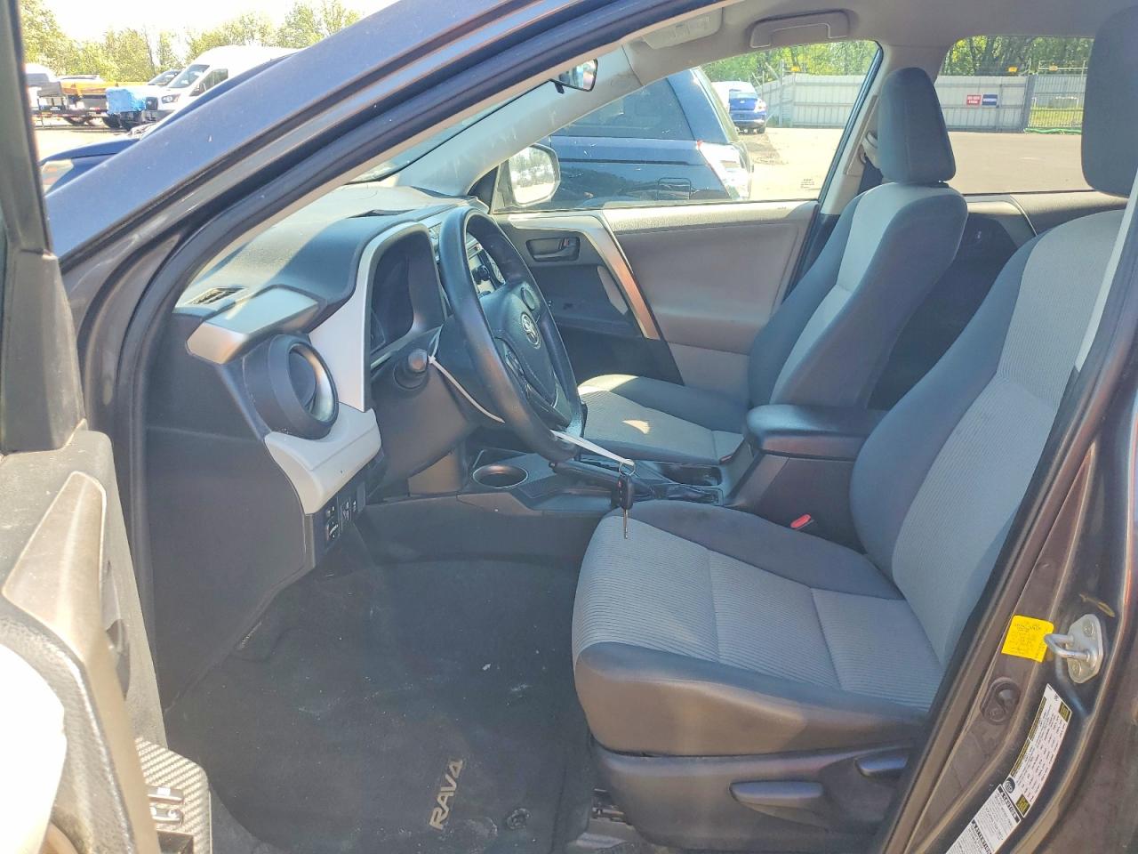 2013 TOYOTA RAV4 LE photo 13