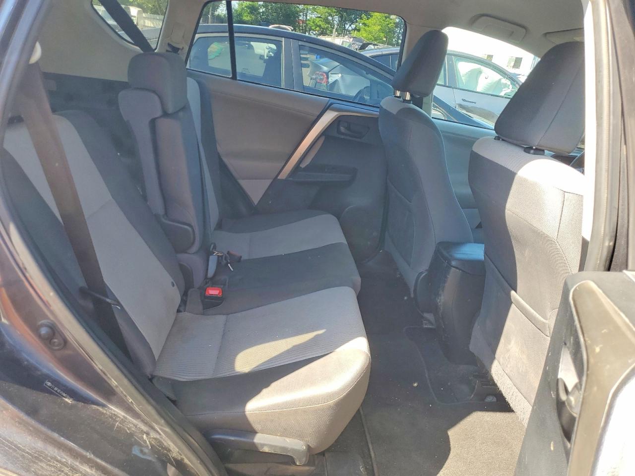 2013 TOYOTA RAV4 LE photo 19