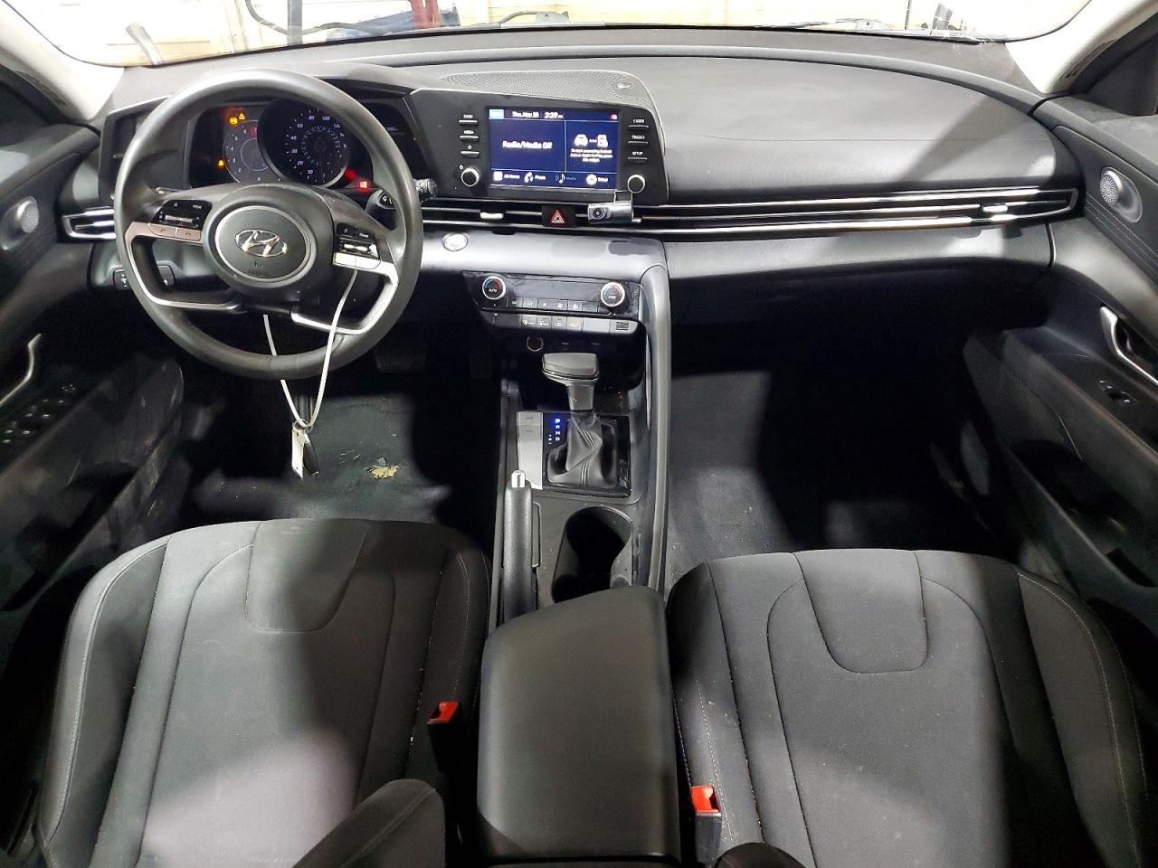 2021 HYUNDAI ELANTRA SEL photo 22