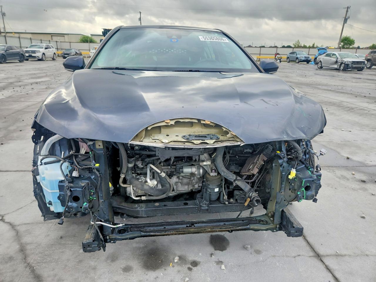 2019 TOYOTA CAMRY SE photo 13