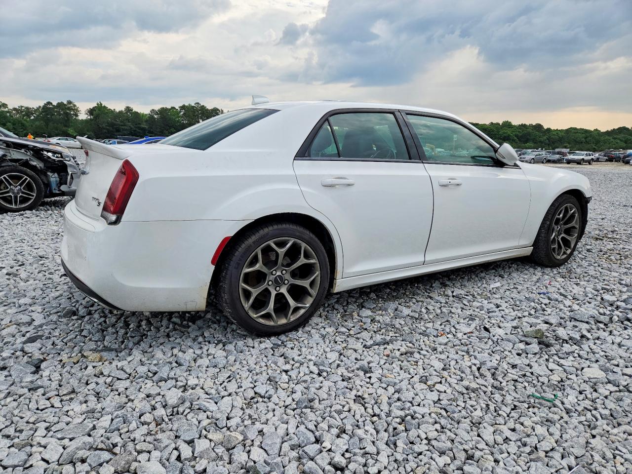 2018 CHRYSLER 300 S photo 5