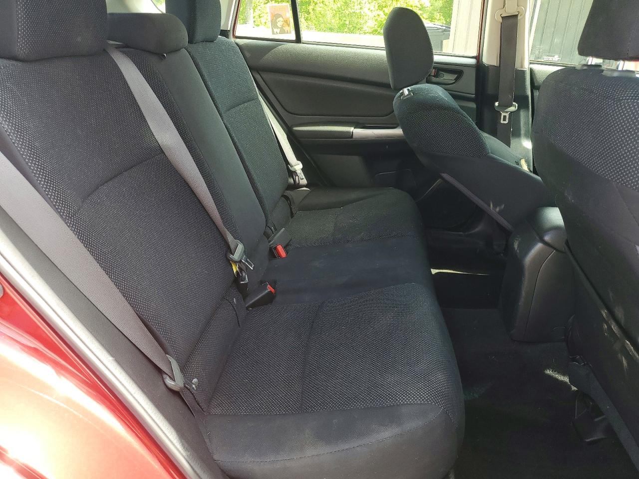 2015 SUBARU IMPREZA photo 28