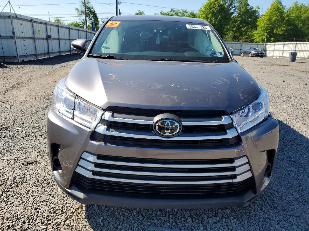 2019 TOYOTA HIGHLANDER LE photo 9