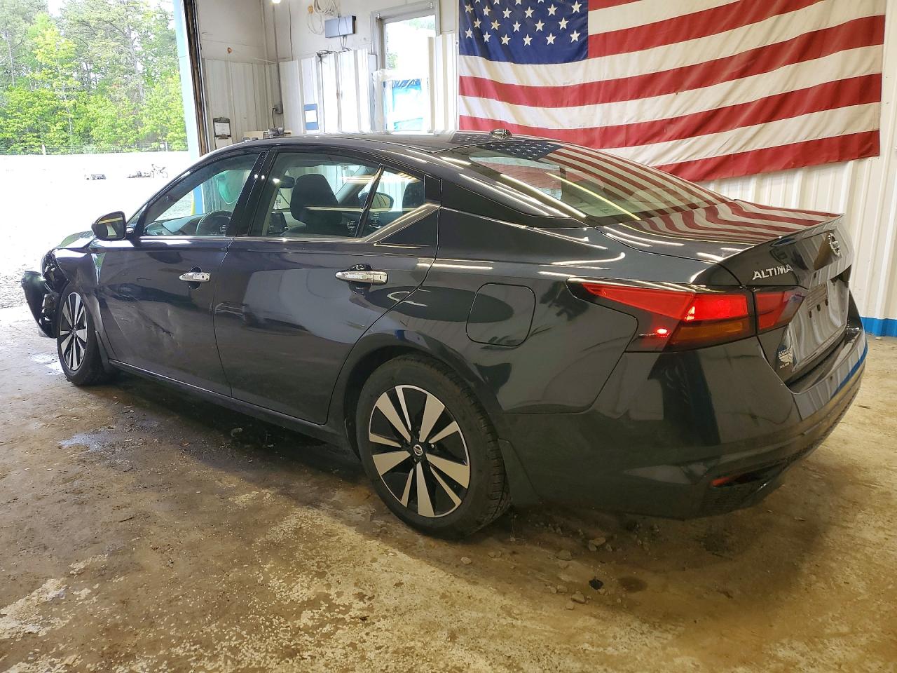 2019 NISSAN ALTIMA SV photo 2