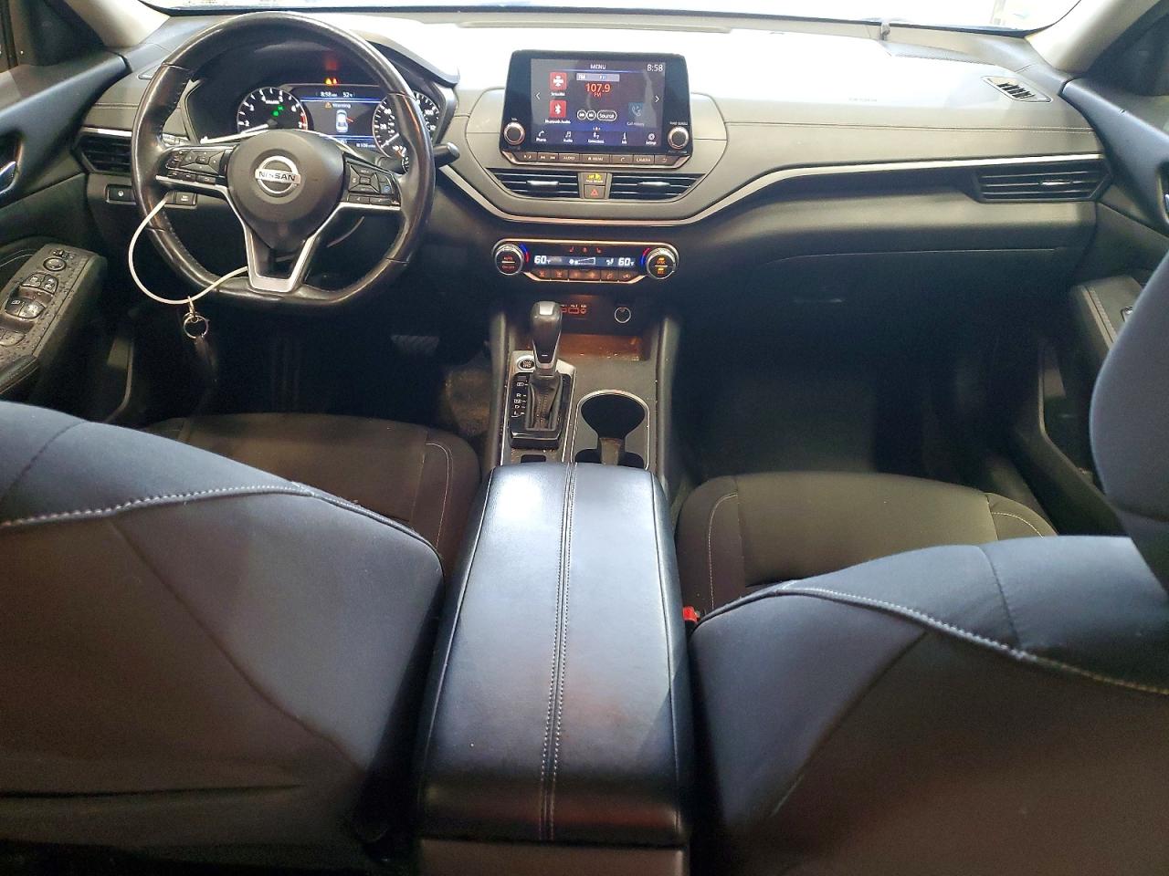 2019 NISSAN ALTIMA SV photo 8
