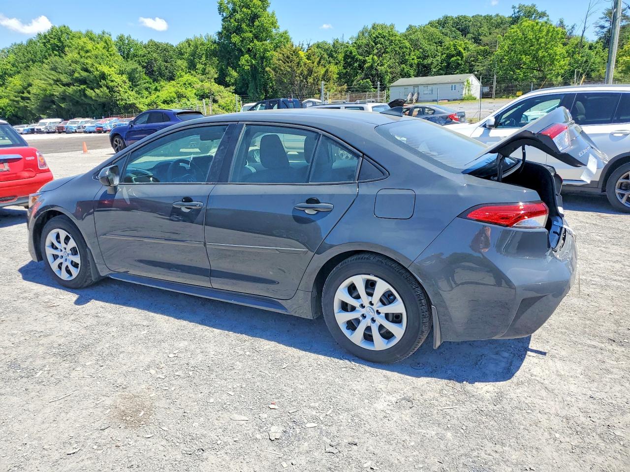 2024 TOYOTA COROLLA LE photo 4