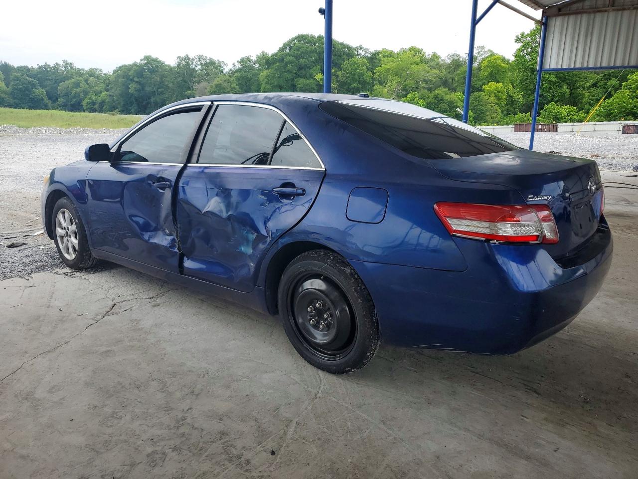 2011 TOYOTA CAMRY LE photo 3