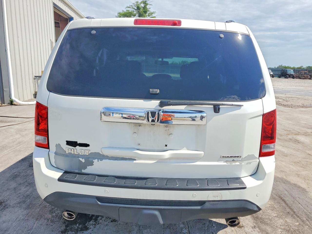 2015 HONDA PILOT TOURING photo 16