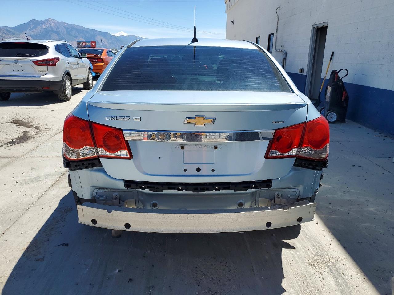 2011 CHEVROLET CRUZE ECO photo 11
