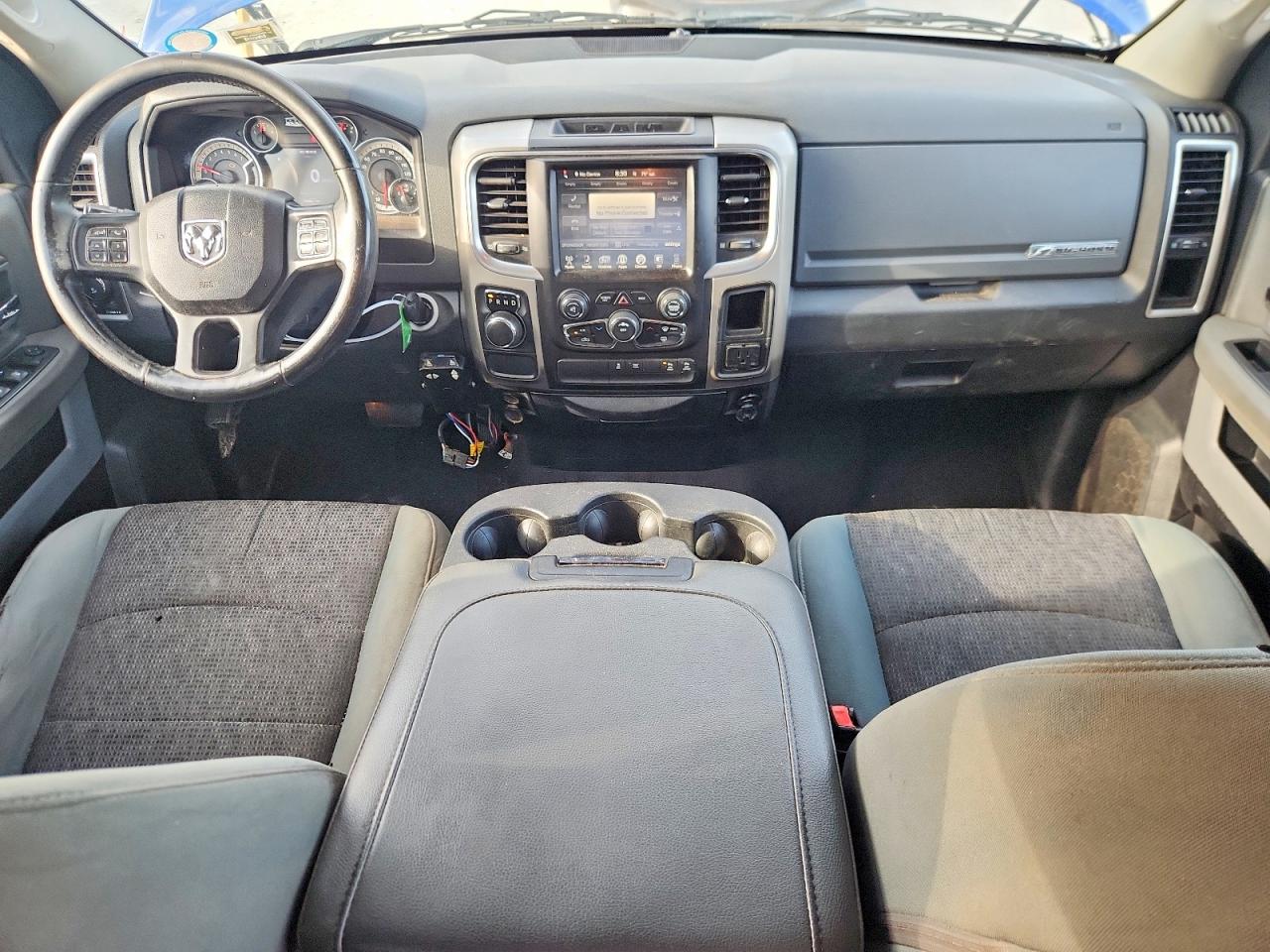 2016 RAM 1500 SLT photo 22