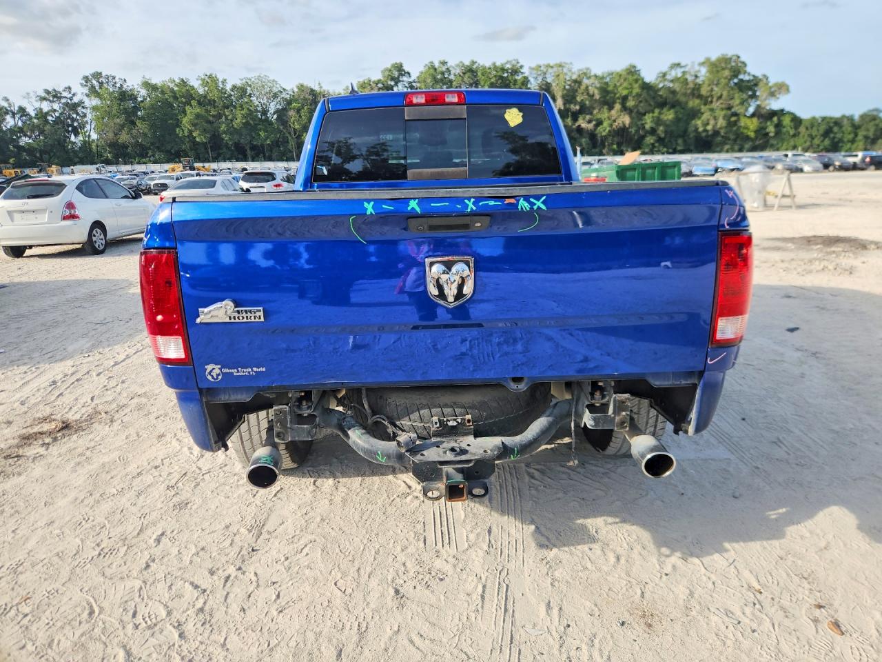 2016 RAM 1500 SLT photo 16