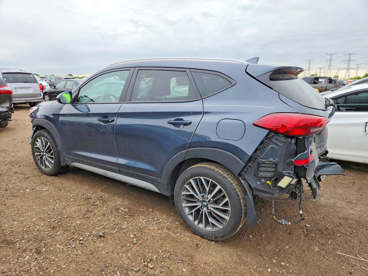 2020 HYUNDAI TUCSON SEL photo 3