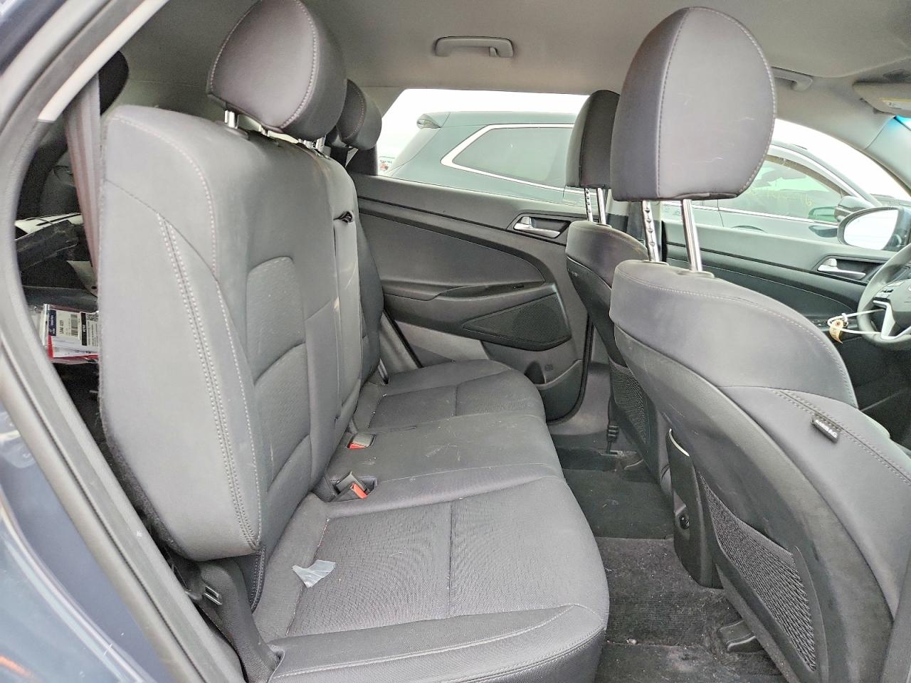 2020 HYUNDAI TUCSON SEL photo 19