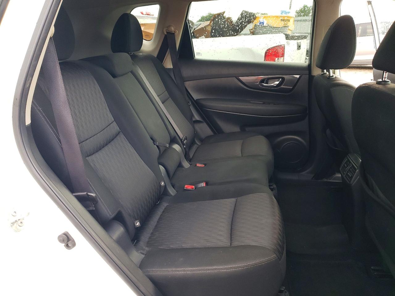 2019 NISSAN ROGUE SV photo 11