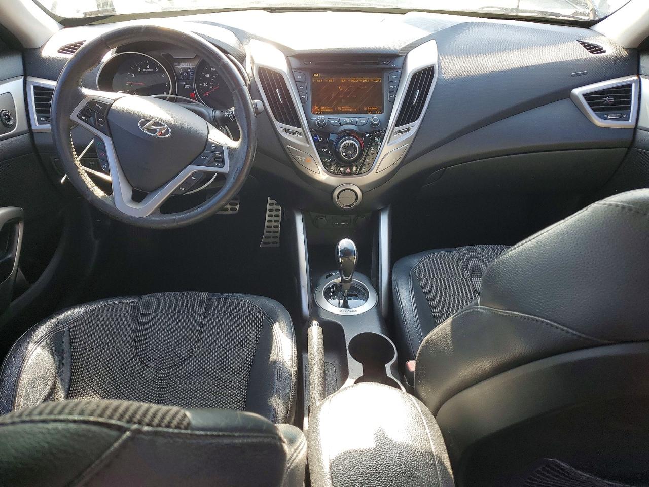 2012 HYUNDAI VELOSTER BASE photo 15