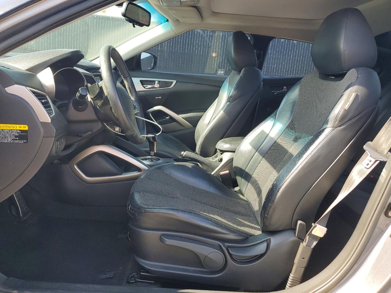 2012 HYUNDAI VELOSTER BASE photo 13