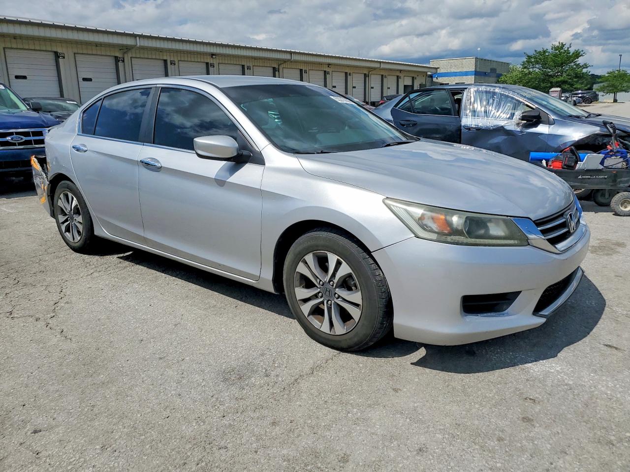2013 HONDA ACCORD photo 4