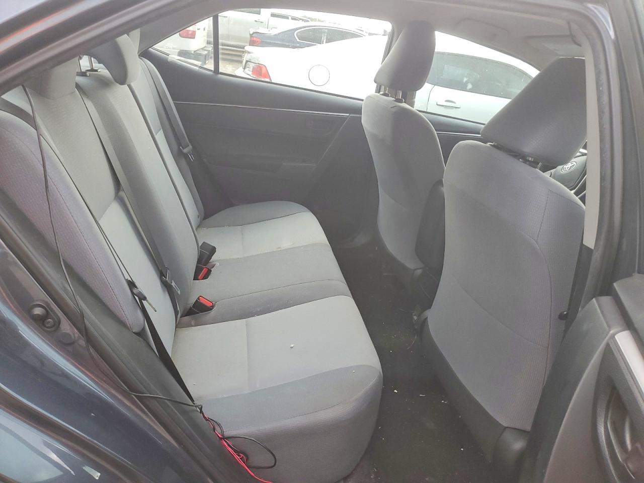 2015 TOYOTA COROLLA L photo 19