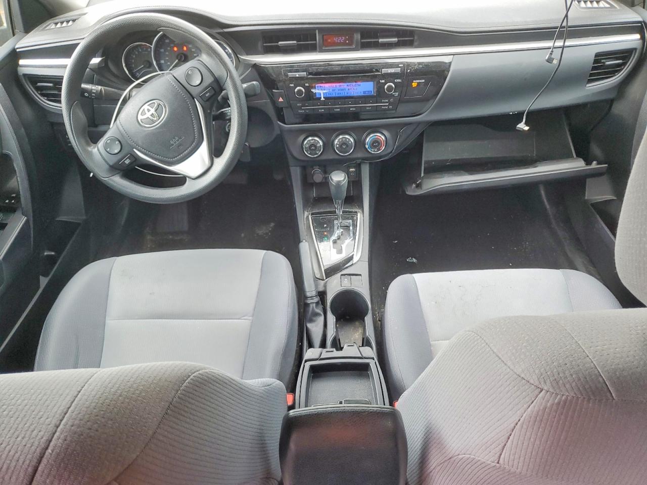 2015 TOYOTA COROLLA L photo 15